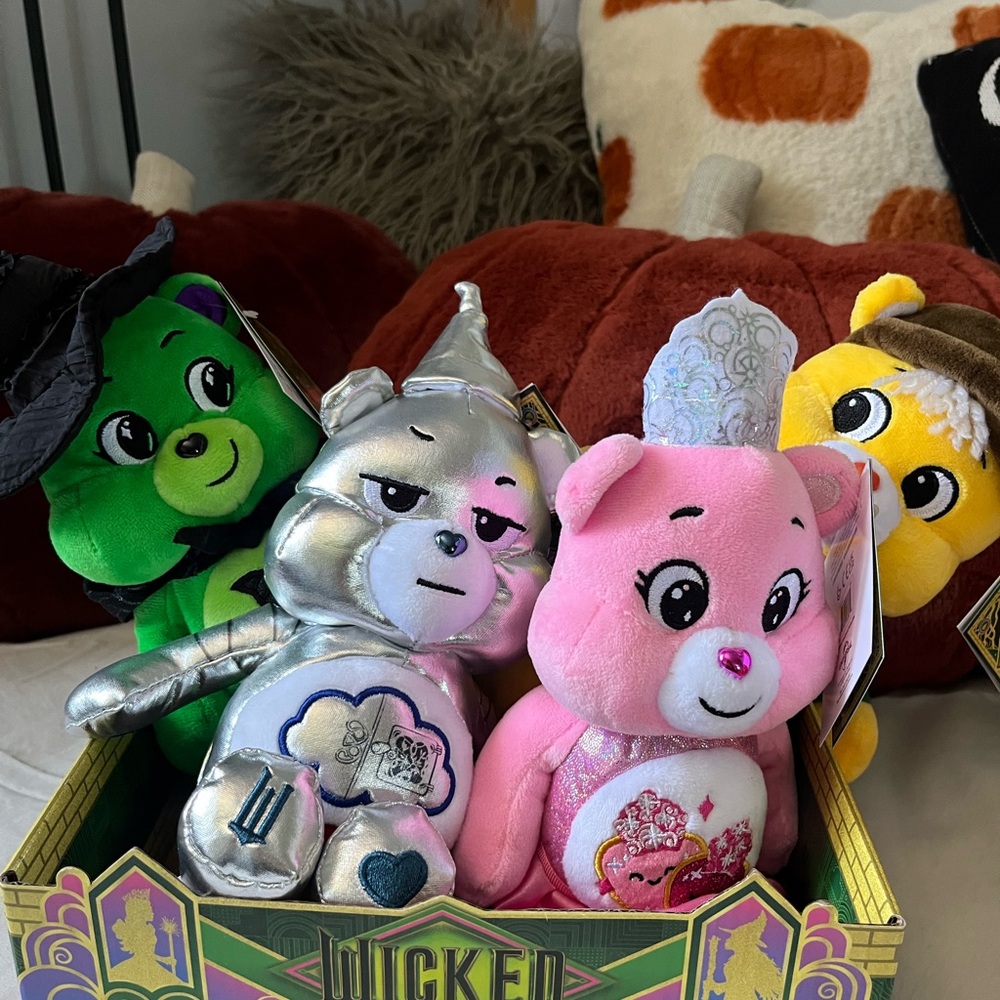 Wicked X Care Bears Fun Size Plush SET OF 4 WITH BOX * LIMITED EDITION *RARE